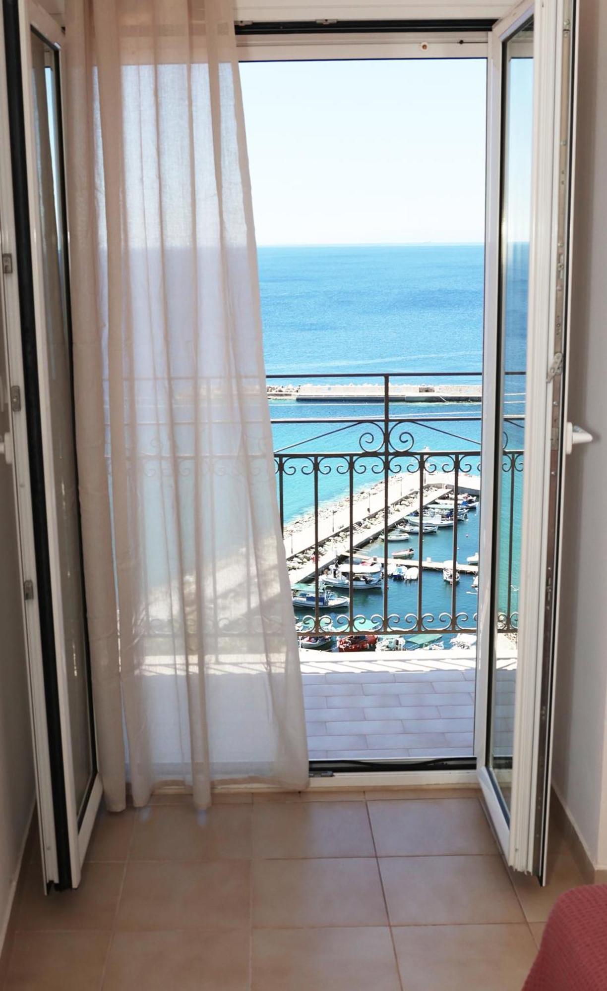 Dimitris_house * Plomari
